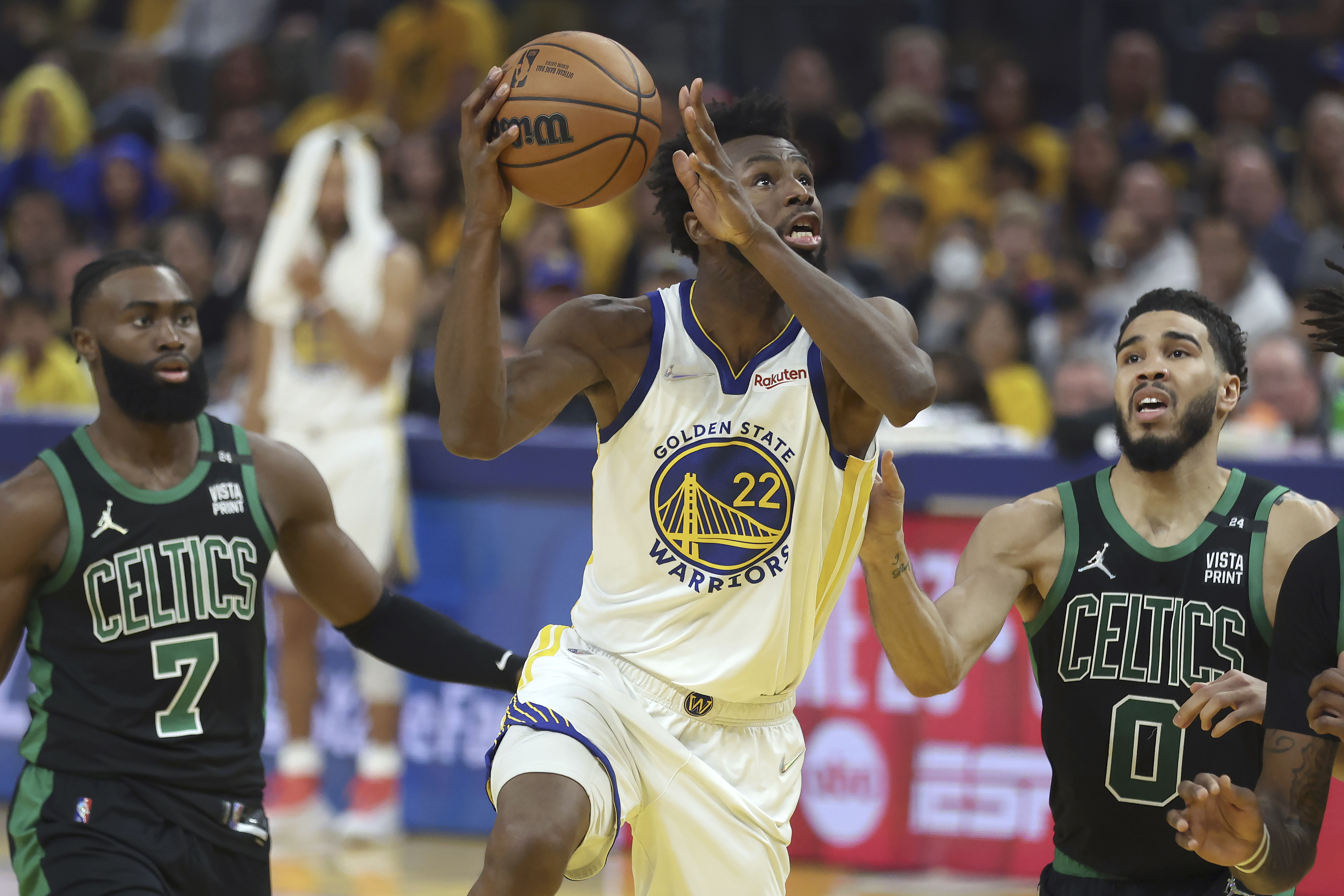 NBA: Warriorsi poveli u finalu sa 3-2, briljirao Wiggins