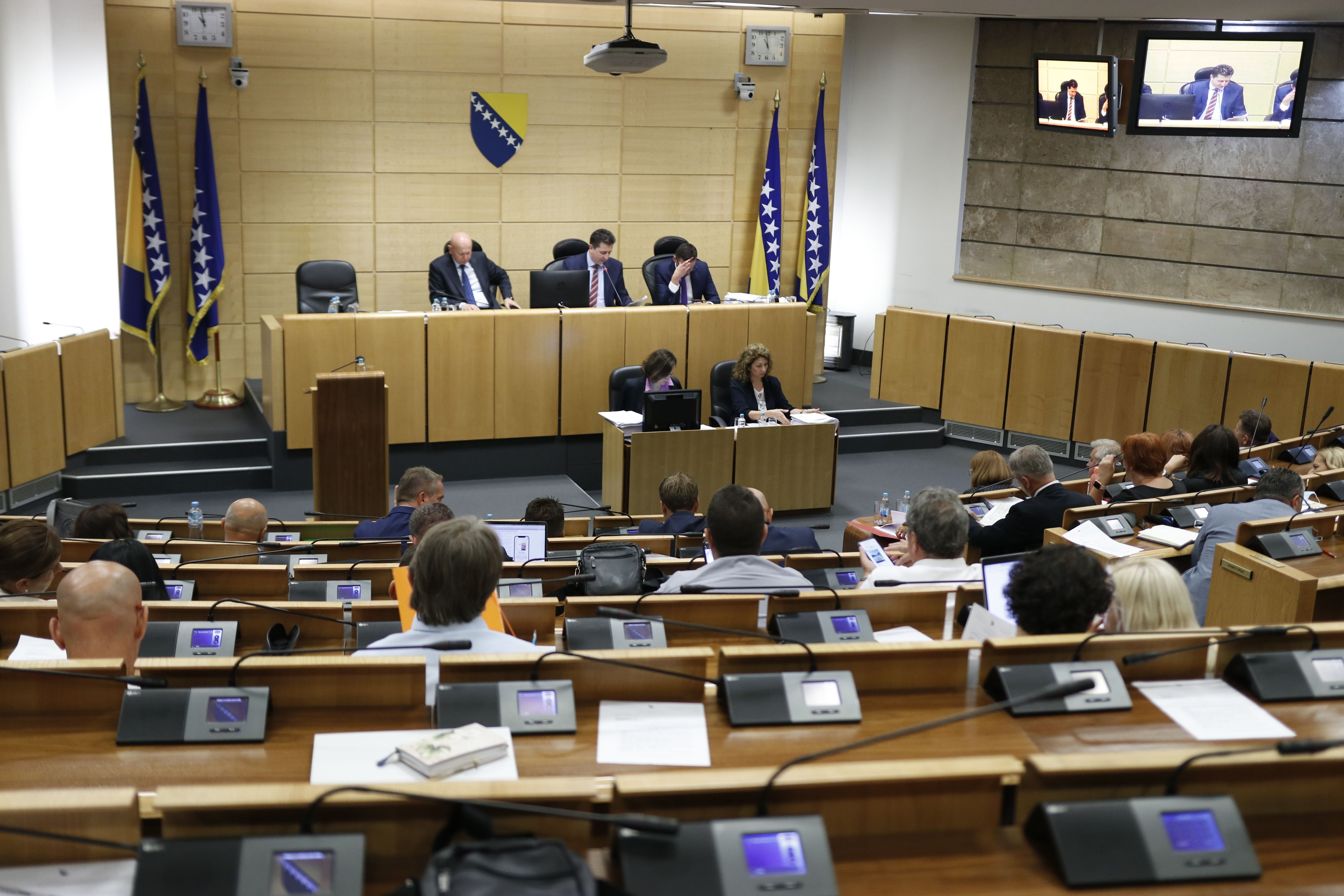 Zastupnički dom Parlamenta FBiH pozvao Hrvatsku da izmjeni svoj neustavni izborni zakon