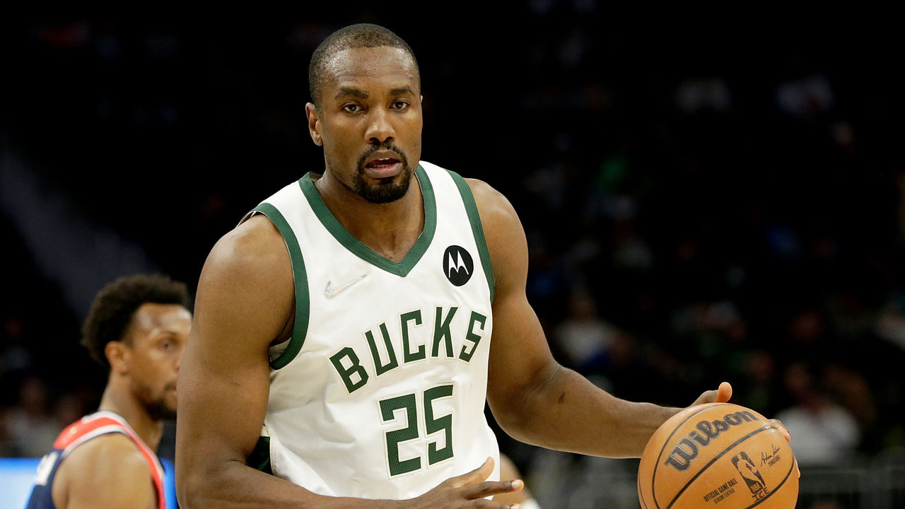 NBA: Ibaka ostaje u Milwaukeeu