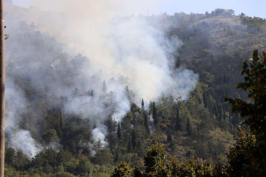 Požari u Hercegovini stavljeni pod kontrolu
