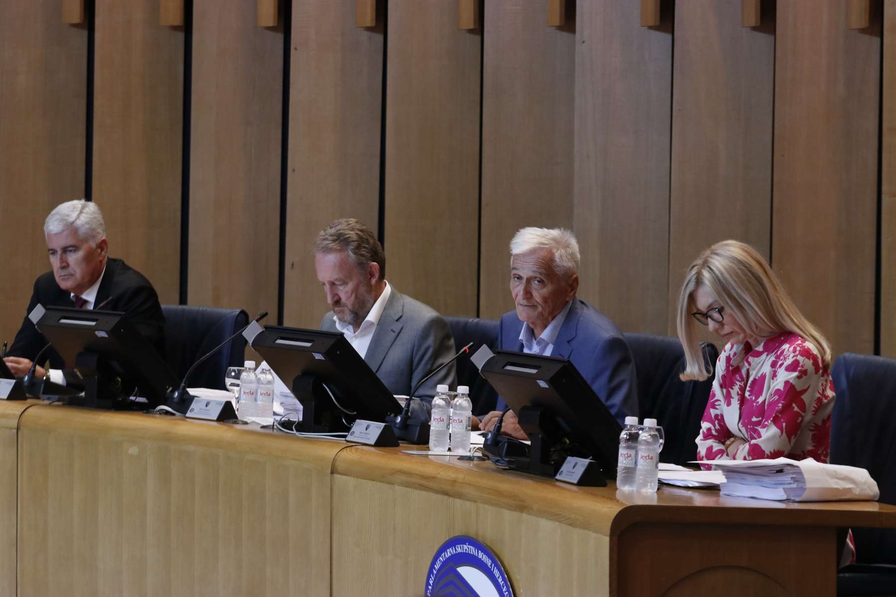 Širom otvorili vrata korupciji