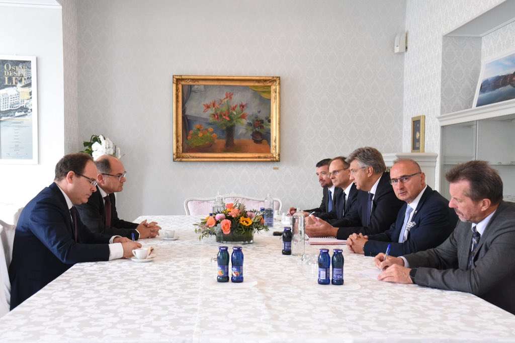 Plenković podržava Schmidtova nastojanja