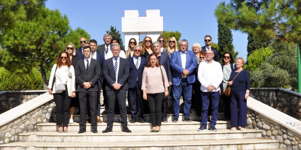 Obitelji nestalih i predstavnici vlasti zemalja Zapadnog Balkana odali počast žrtvama sukoba ’90-ih