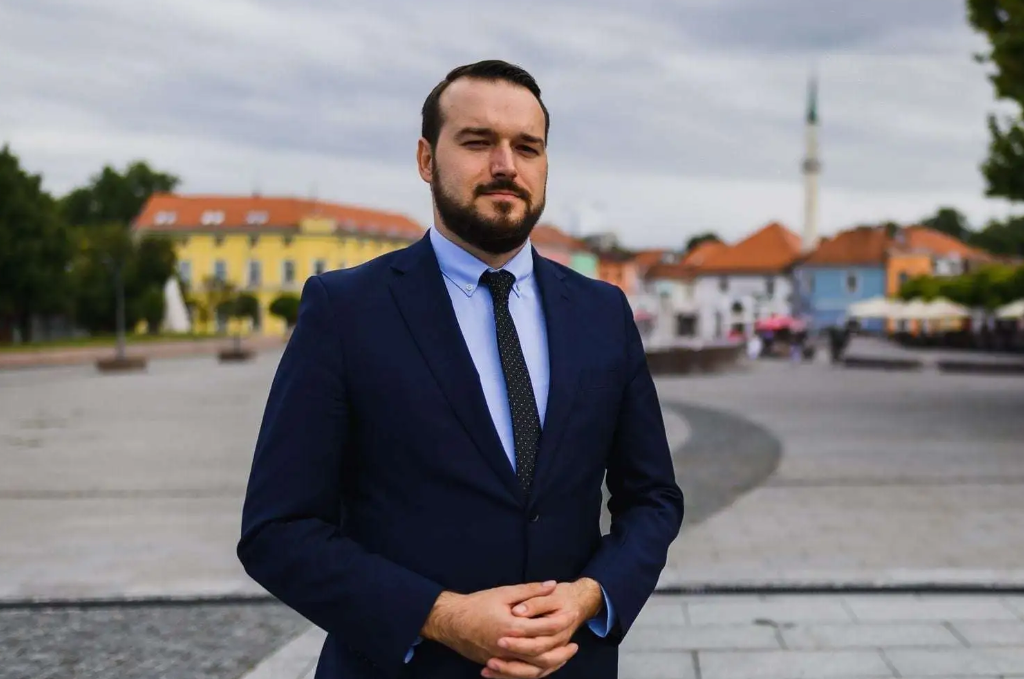 Admir Čavalić: Učiti bh. građane da štede je kao učiti ptice da lete