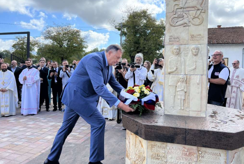 Patrijarh Porfirije predvodio liturgiju u Jasenovcu