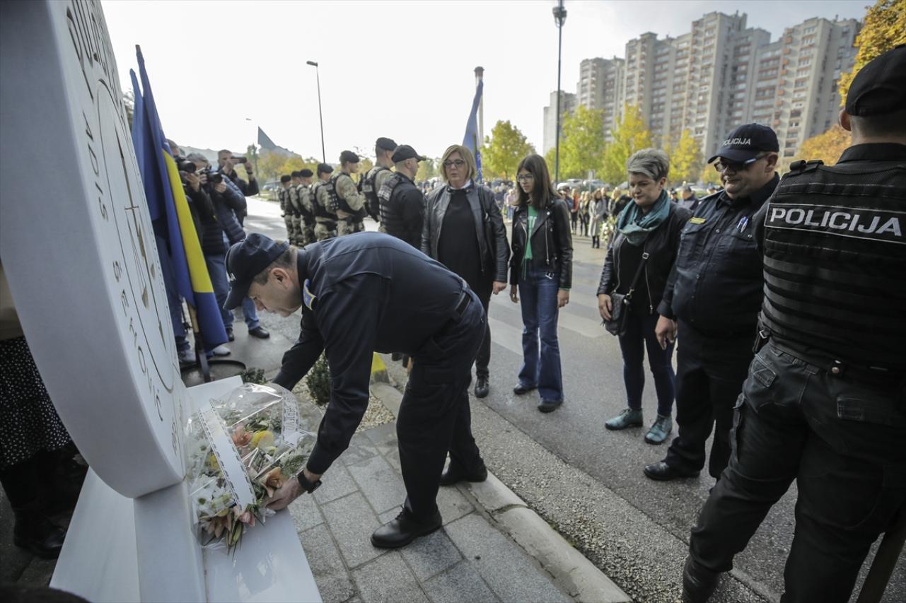 Obilježena godišnjica ubojstva policajaca Adisa Šehovića i Davora Vujinovića