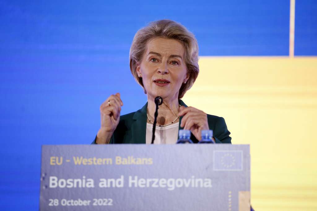 VON DER LEYEN GOVORILA I O LANI PUDAR: Naša zastava će biti i vaša zastava (VIDEO)