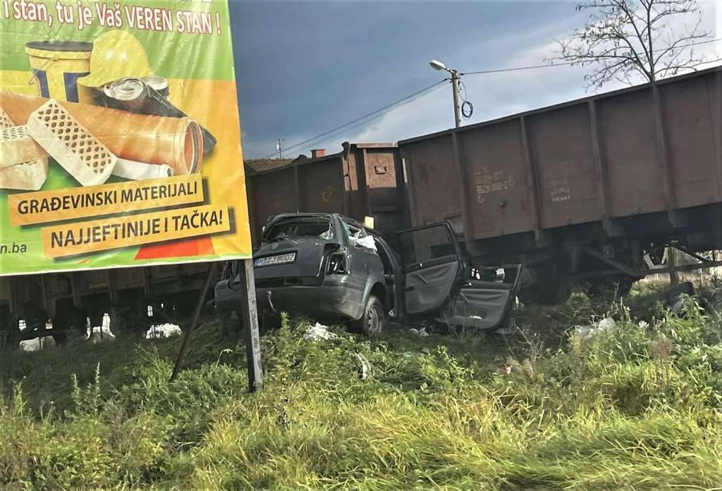 Sudar voza i automobila, povrijeđene dvije osobe