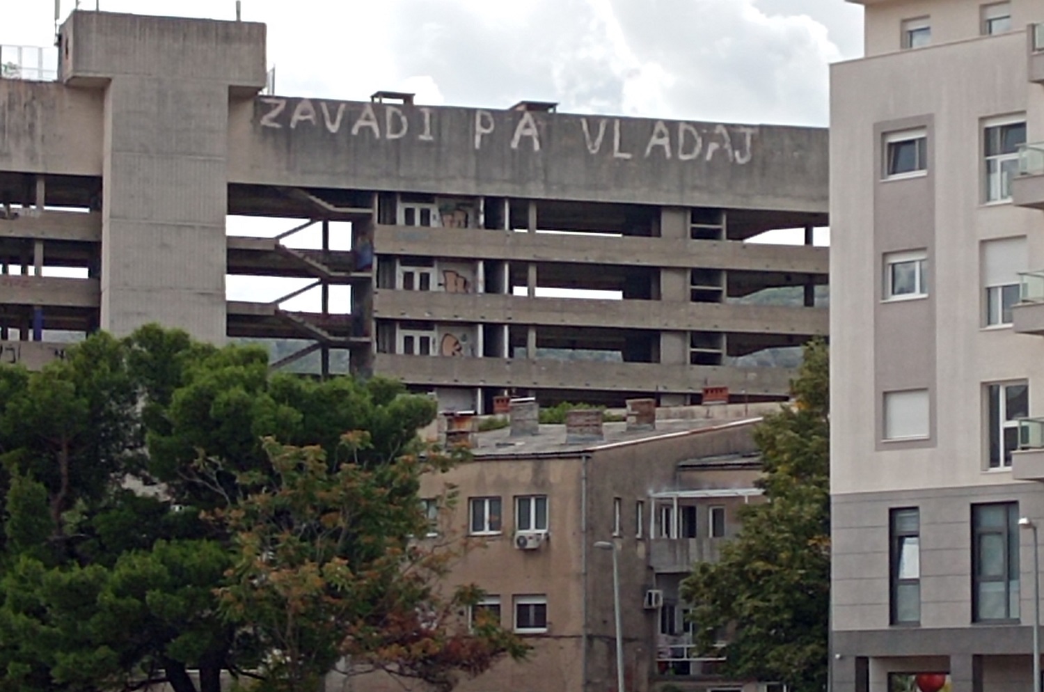 'Ko zavadi narode u BiH? Beskrupulozni političari željni vlasti