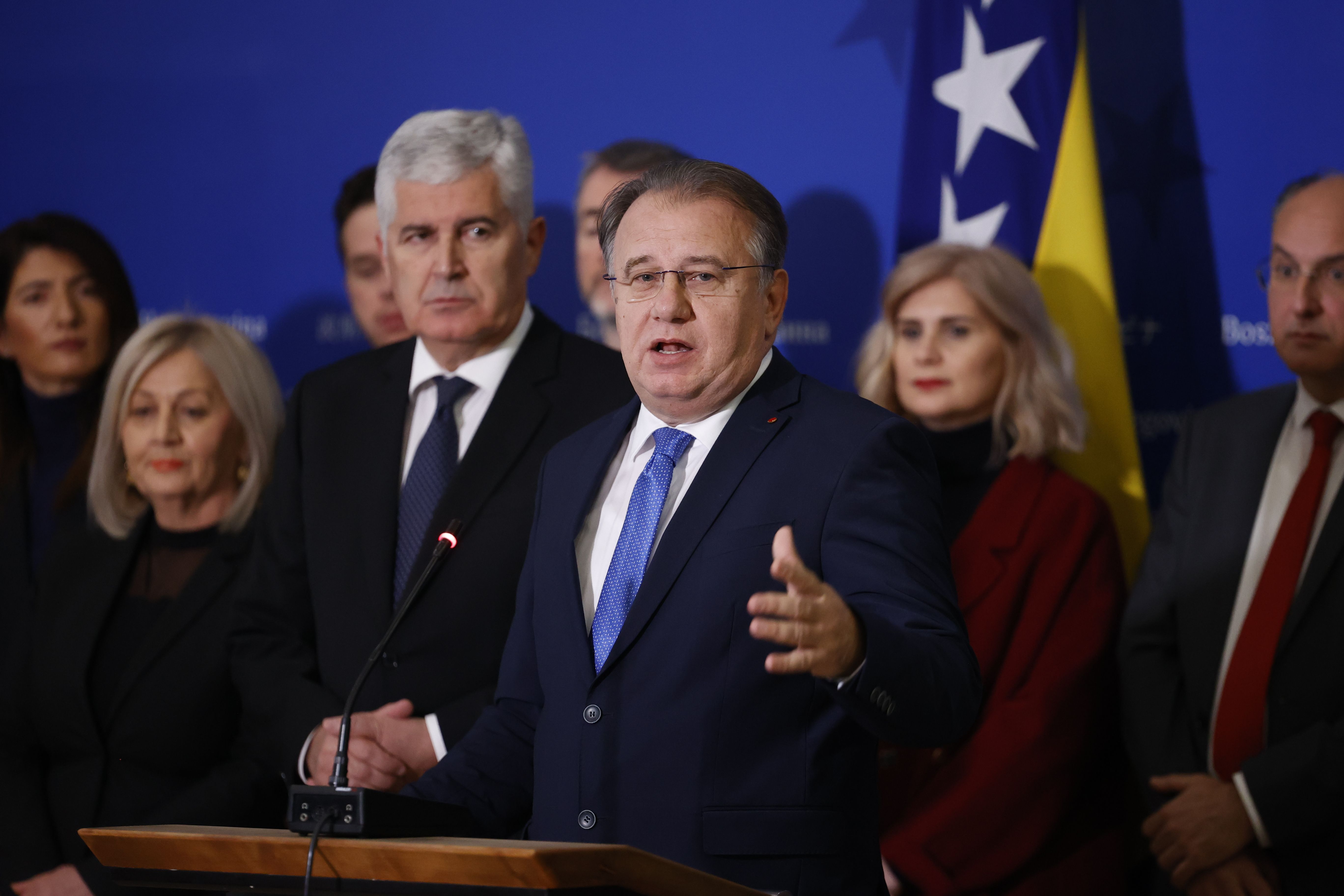 Nikšić: Nije realno da vlast na nivou BiH bude formirana bez SNSD-a i HDZ-a