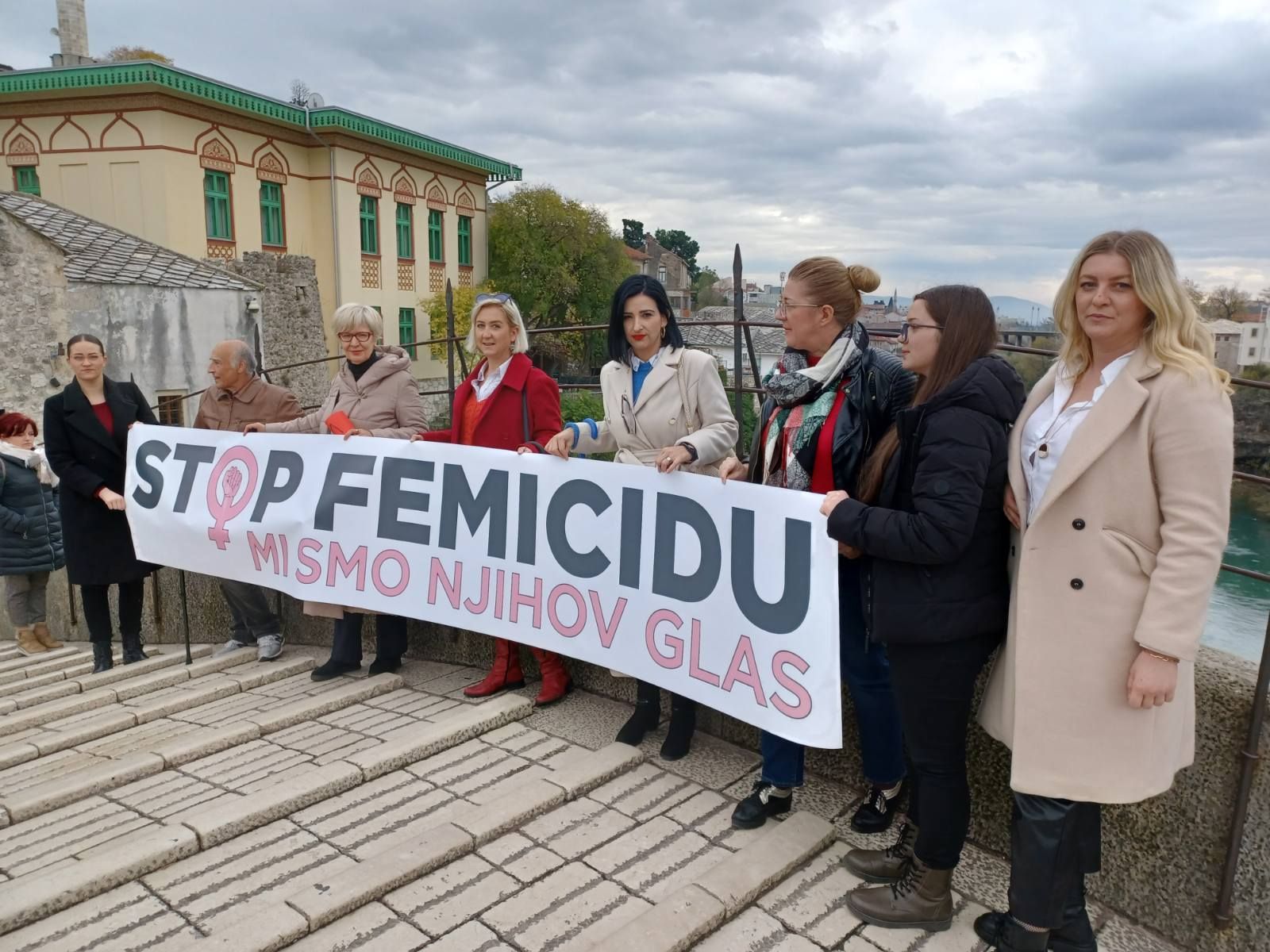 Skok bez aplauza u okviru kampanje borbe protiv nasilja nad ženama