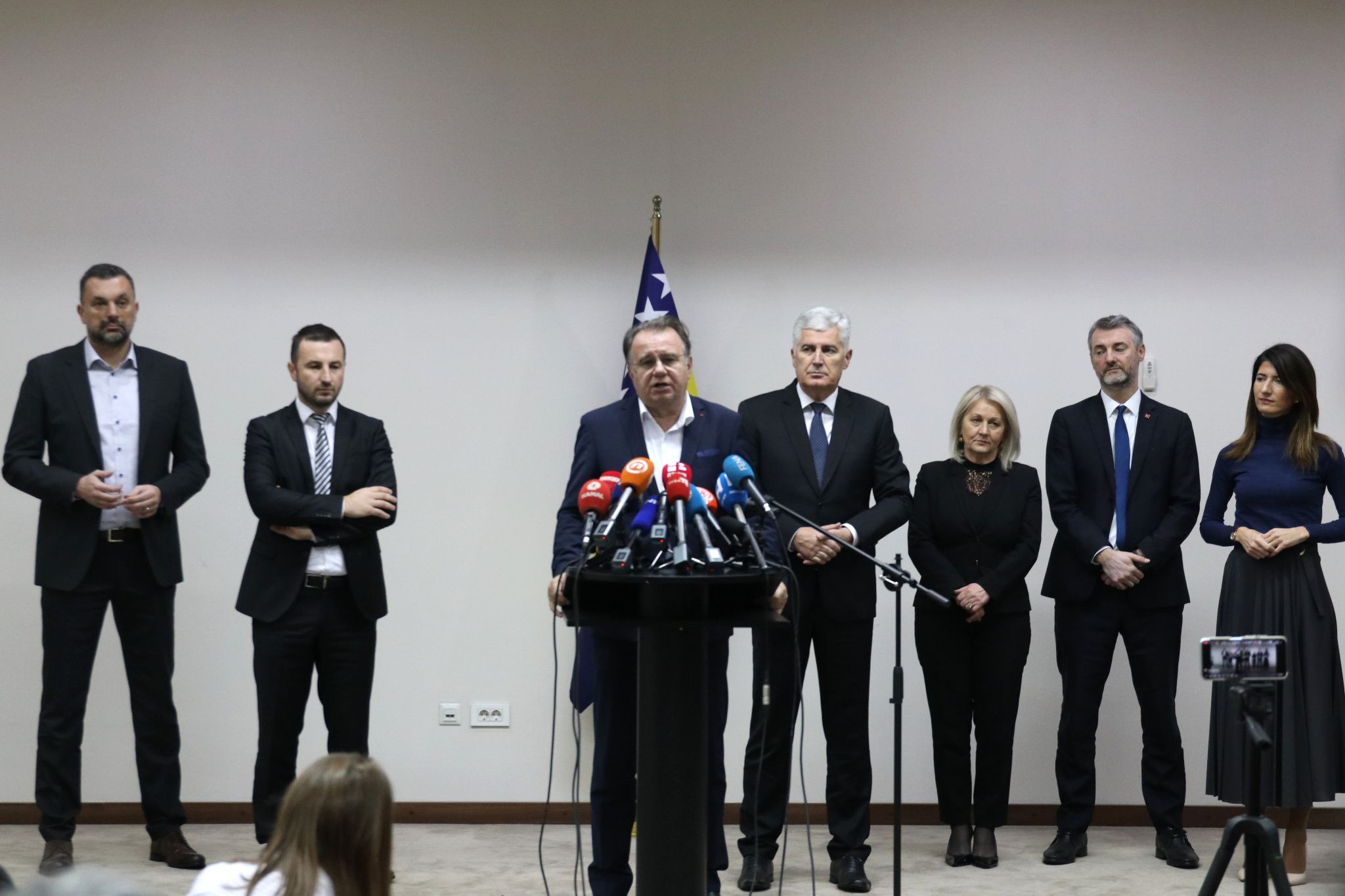 POSTIGNUT DOGOVOR U KONJICU: Nermin Nikšić će biti novi premijer FBiH (VIDEO)