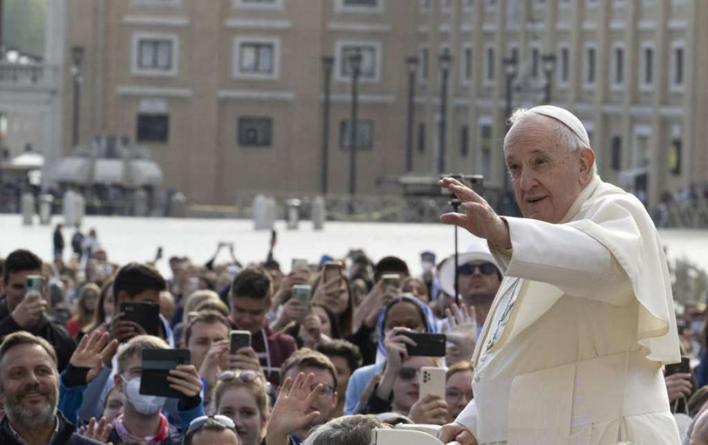 Papa Franjo: Trošite manje za Božić, ono što uštedite pošaljite Ukrajincima