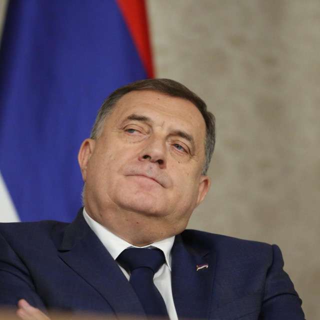 Dodikova 'šarena laža'