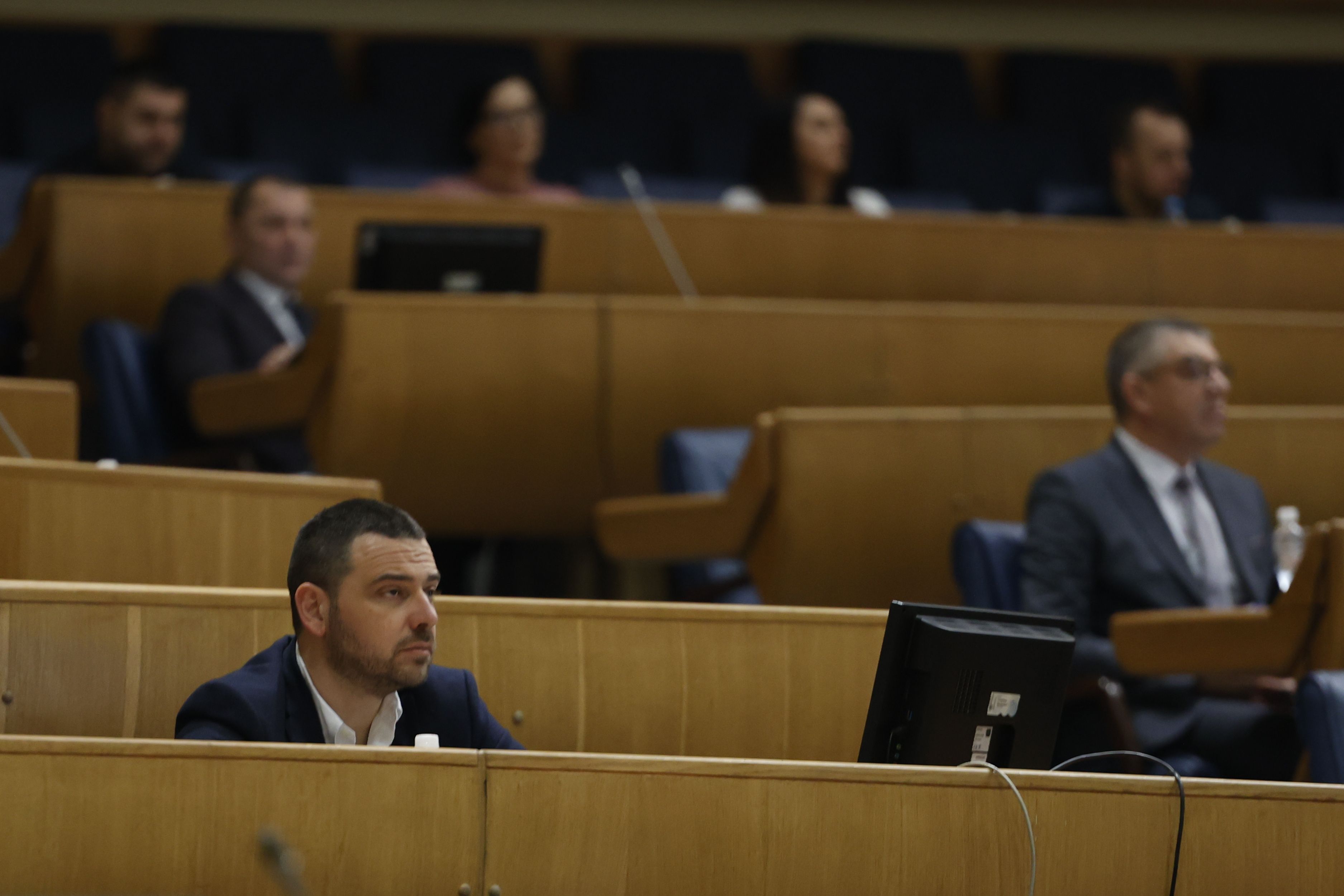 Parlamentarci suglasni da treba onemogućiti povećanje plaća funkcionerima