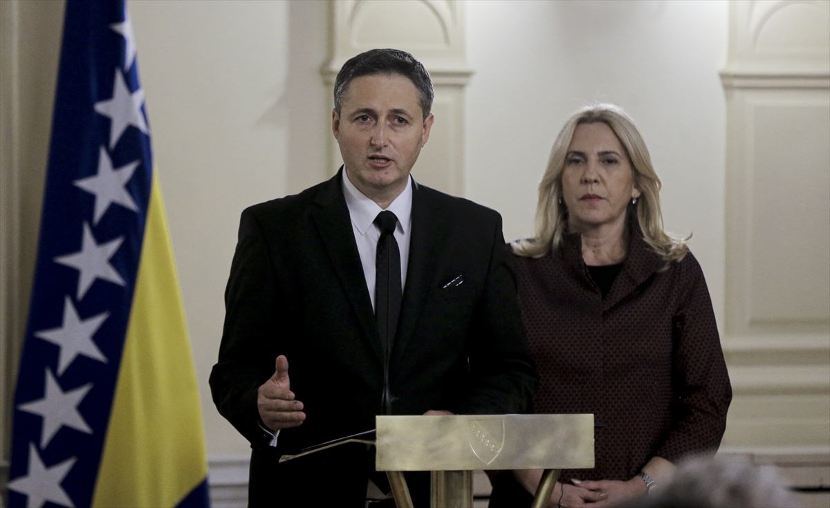 Željka Cvijanović napala Denisa Bećirovića