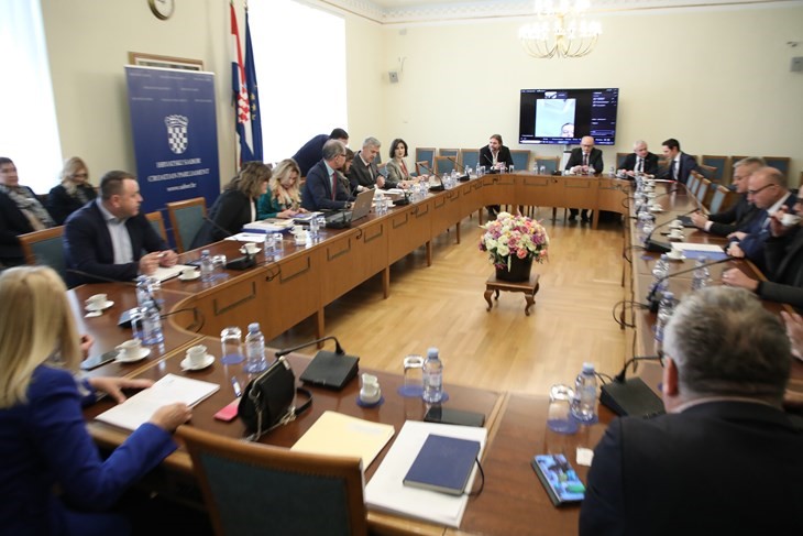 Grlić Radman, Ljubić i Brkić o BiH u Saboru: Hrvatska se nada da će u BiH prevladati opcije otvorene za suradnju
