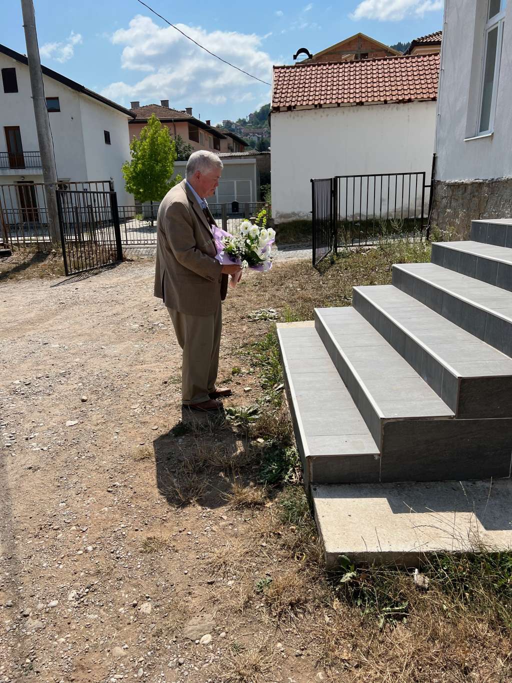 Pettigrew: Plaćanjem zatvorske kazne za ratni zločin podriva se vladavina prava