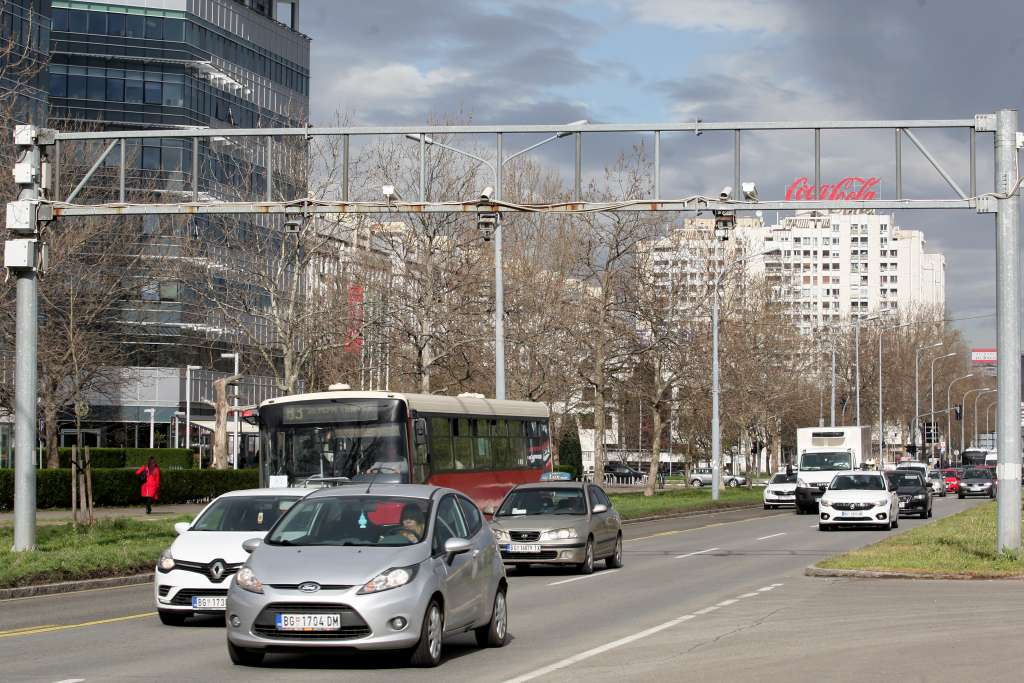 Nesmetan saobraćaj na većini putnih pravaca u BiH