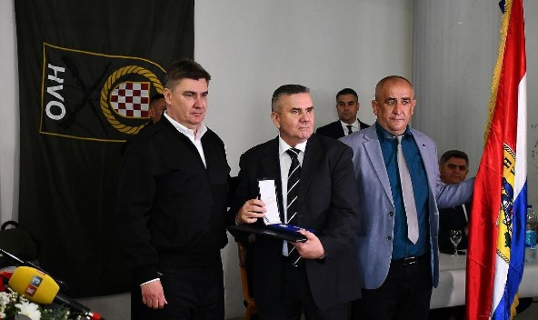 <strong>'Rezultati' Milanovićevih izjava i odlikovanja brigade u Derventi</strong>