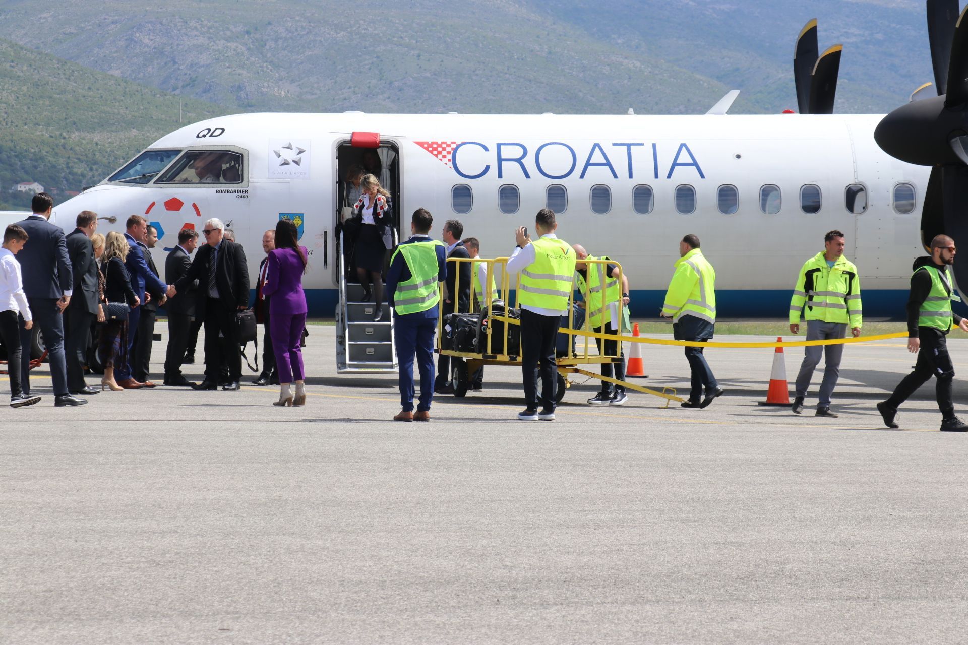 U Mostar sletjeli putnici iz Zagreba