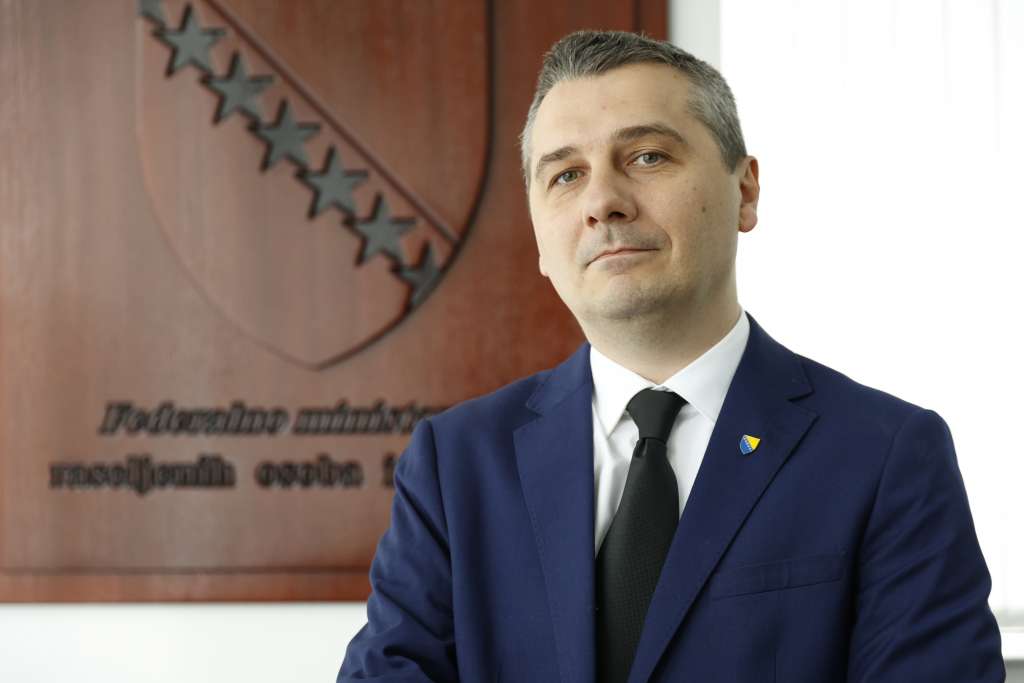 Ministar Dizdar: Dijaspora i povratnici će biti u fokusu nove Vlade FBiH (VIDEO)