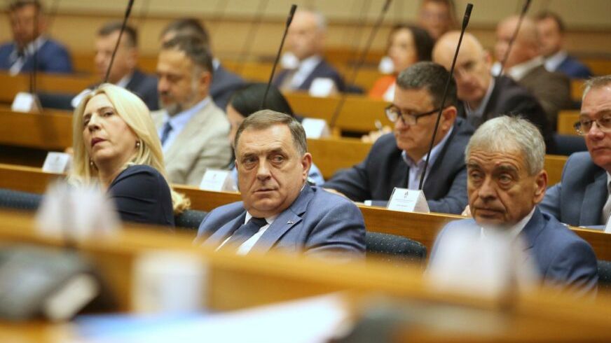 NSRS USVOJILA DODIKOV ZAKON: Odluke Ustavnog suda se neće primjenjivati u RS