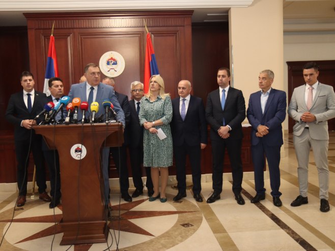 DO PETKA U 12:00: Dodik postavio ultimatum Ustavnom sudu BiH