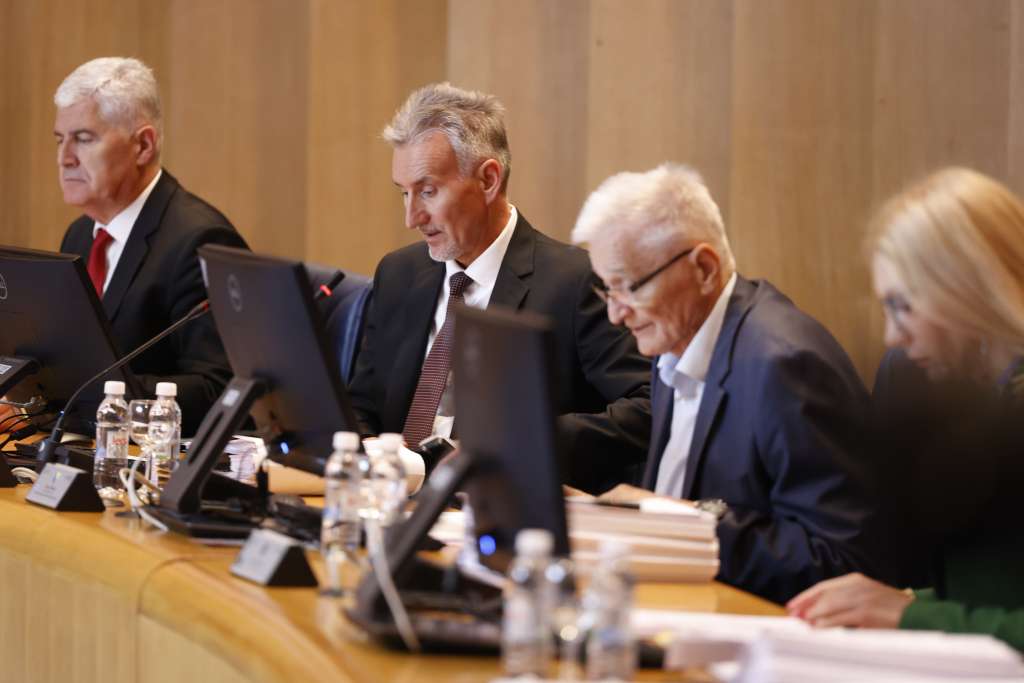 Dom naroda jednoglasno usvojio ukidanje PDV-a na doniranu hranu