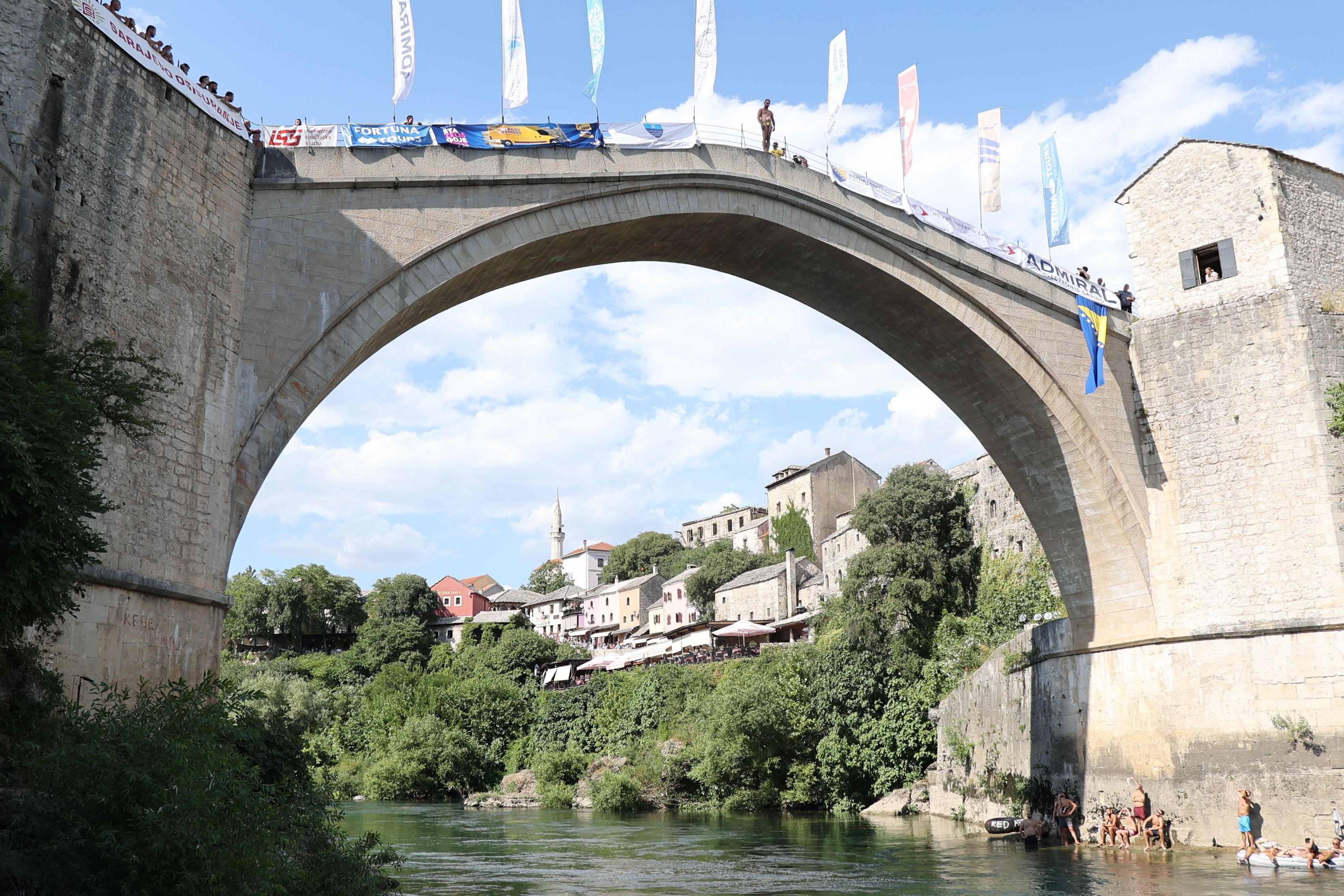 Krnić i Kazić pobjedinici skokova sa Starog mosta