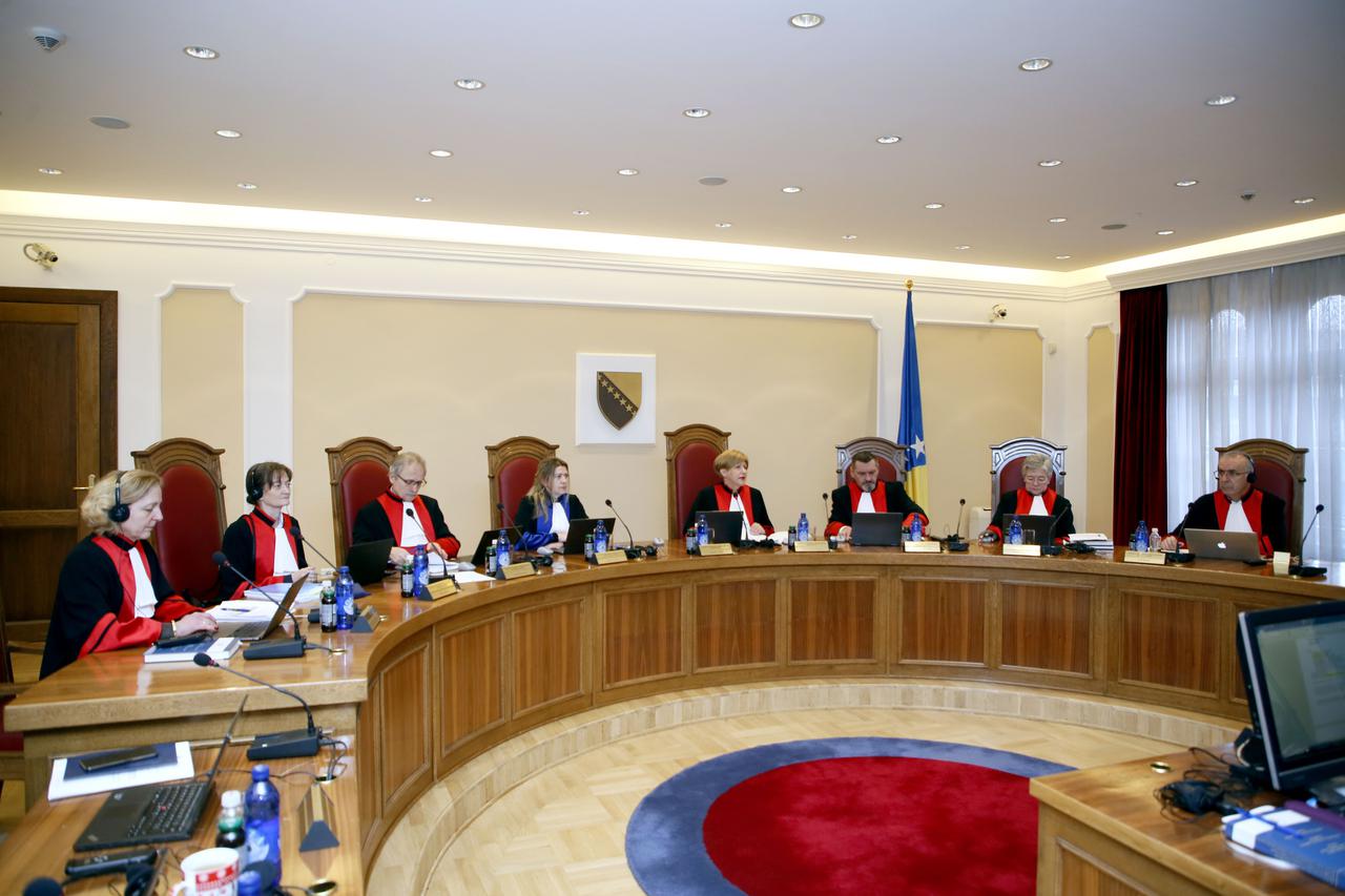Federalni parlament treba 'pritisnuti' Ćemana i Palavrić da napuste Ustavni sud BiH