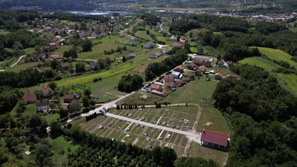 ŠTO SE DOGAĐA? U jednom selu kod Viteza četvero maloljetnika izvršilo samoubojstvo