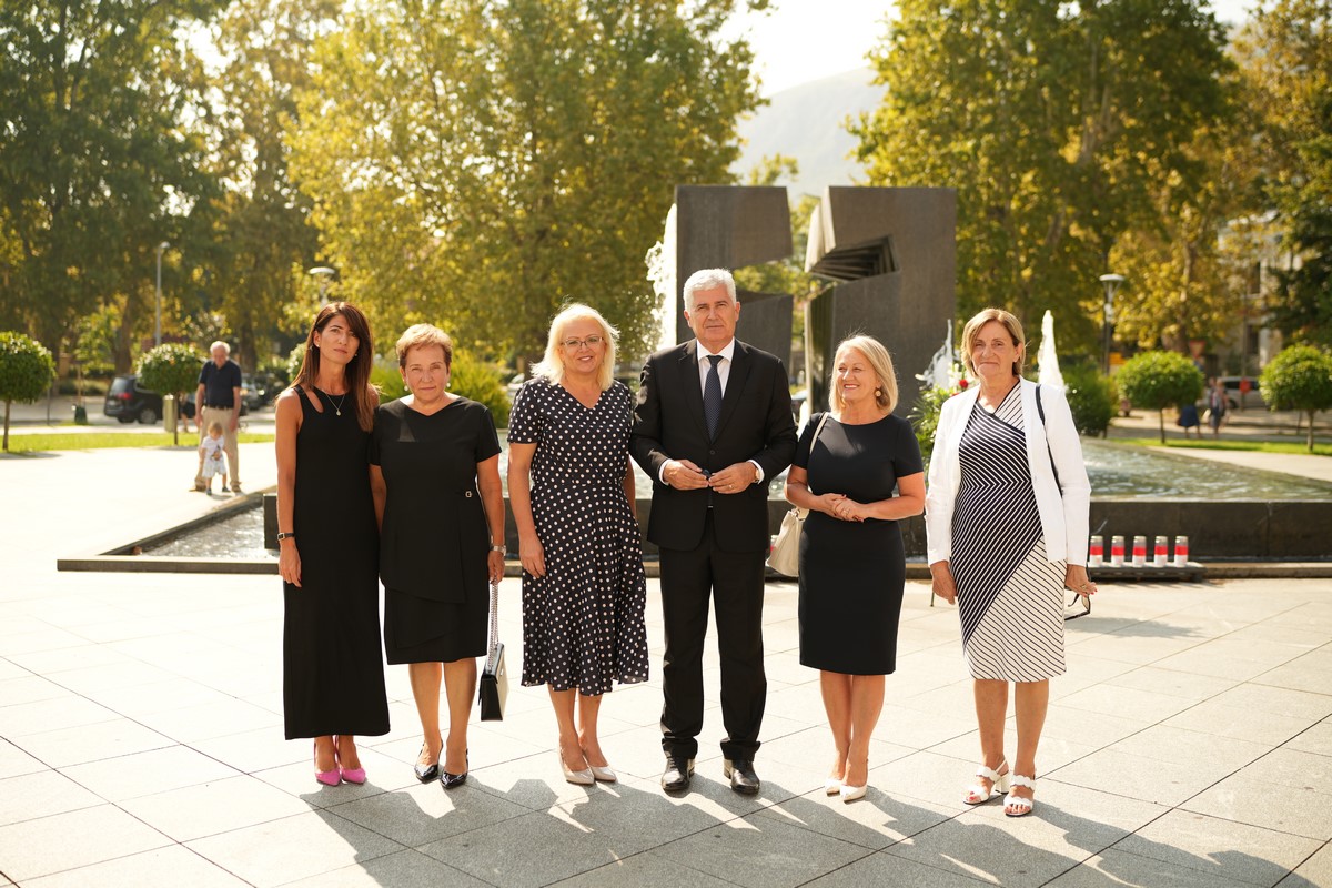 <strong>VELIKA STRANAČKA OBITELJ</strong>: Čović: Hrvati, predvođeni HDZ-om, nositelji prepoznatljivost ključnog jamca opstojnosti bh. društva