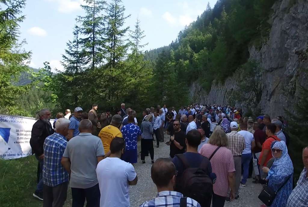 Obilježena 31. godišnjica zločina na Korićanskim stijenama