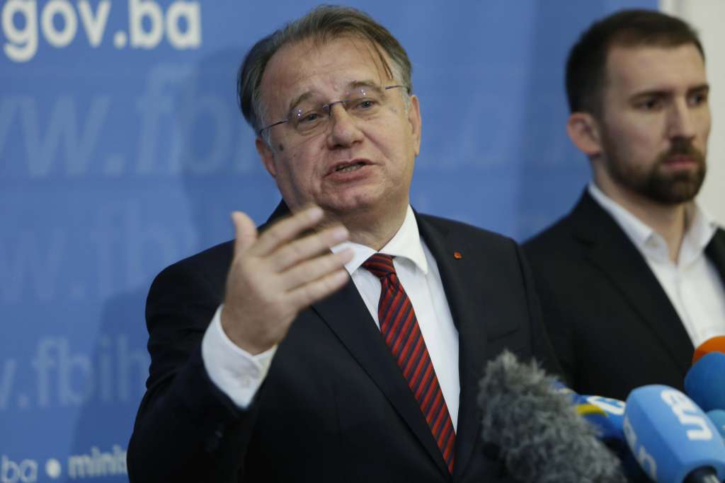 Nikšić: Državna imovina je pitanje države BiH, ako SNSD nastavi uslovljavati, nema dalje razgovora