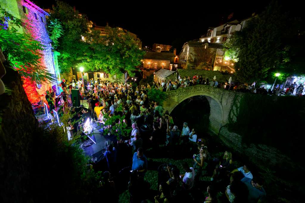 Muzički Old Town Street Fest na šest lokacija u Mostaru