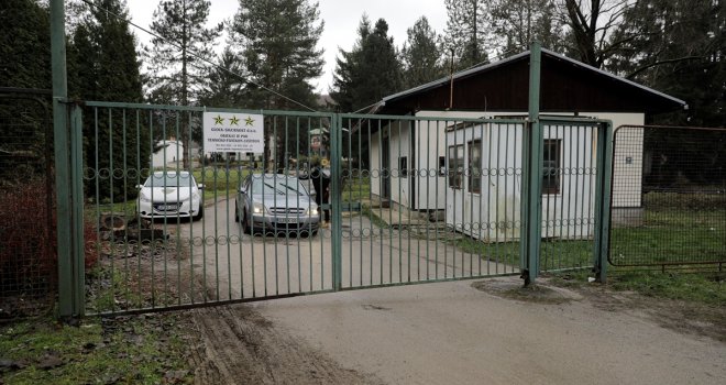 U raciji u migrantskom centru u Blažuju uhićene dvije osobe, 20 će biti protjerano