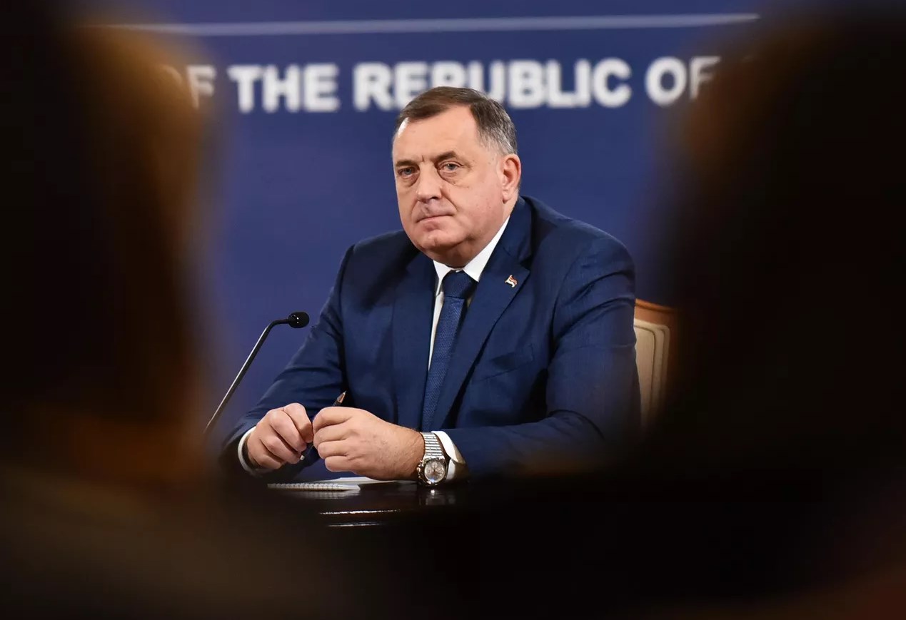 Dodiku se ubrzano slažu geopolitičke kockice da krene u secesiju
