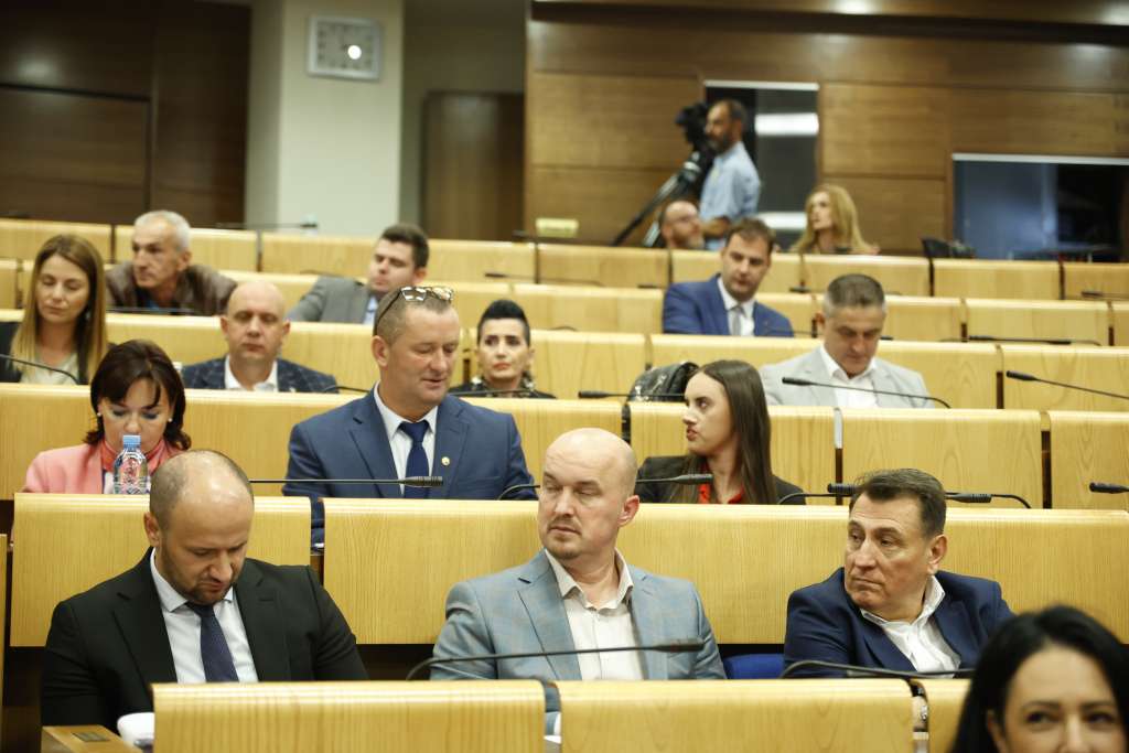 Rebalans budžeta FBiH može stupiti na snagu, odobrila ga oba doma Federalnog parlamenta