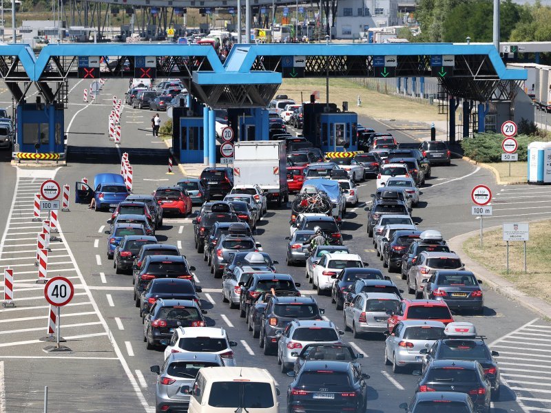 Schengen bilo jedno od najvećih postignuća EU. Sada puca po šavovima