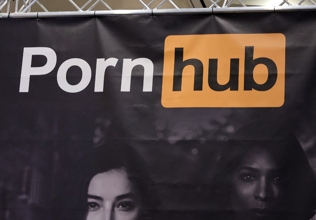 Želite gledati pornografiju na internetu? Prvo snimite selfie kako bi potvrdili da ste punoljetni