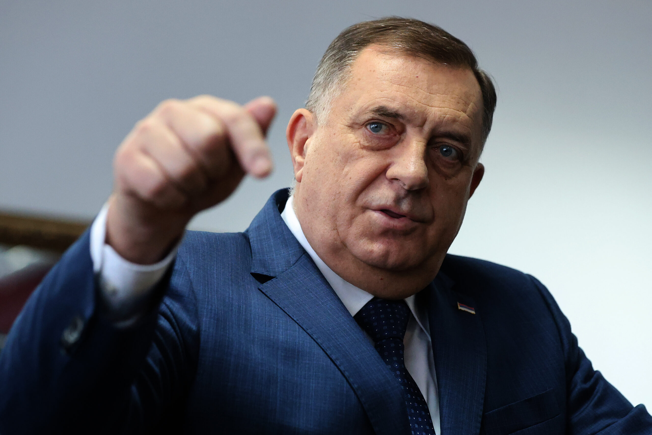 STANDARDNO Dodik 'opleo' po Baerbock