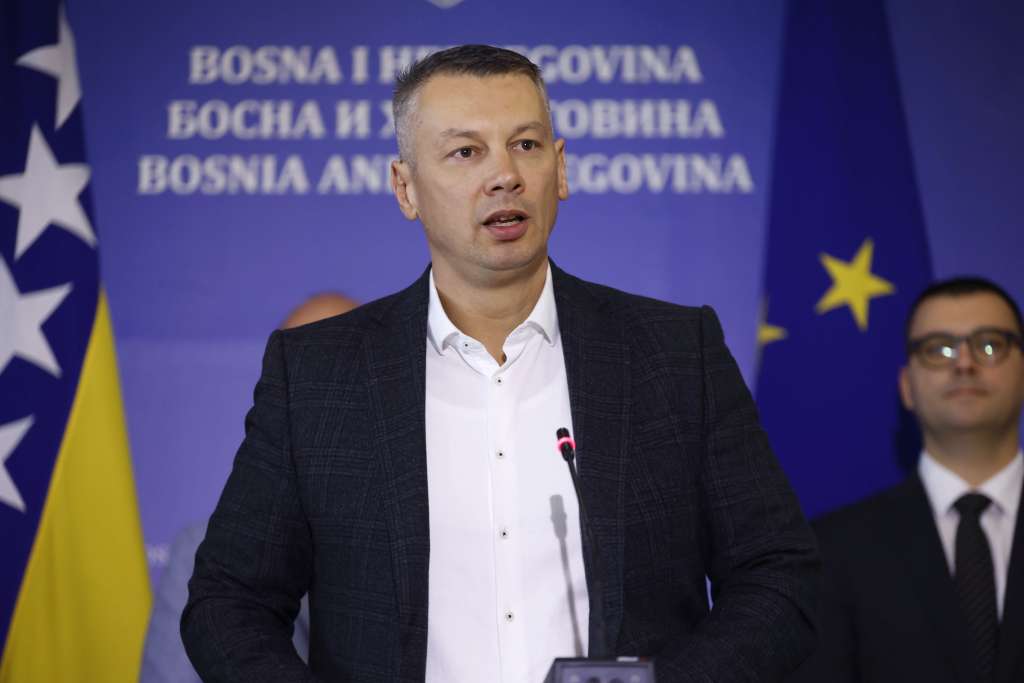 SMIJEŠNO: Nešić: EU ne može iznalaziti izgovore da izbjegne otpočinjanje pristupnih pregovora sa BiH